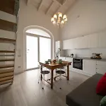 Casa Leone Апартаменты *