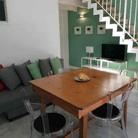 Casa Leone Apartment *