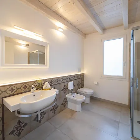 Casa Leone 아파트 *